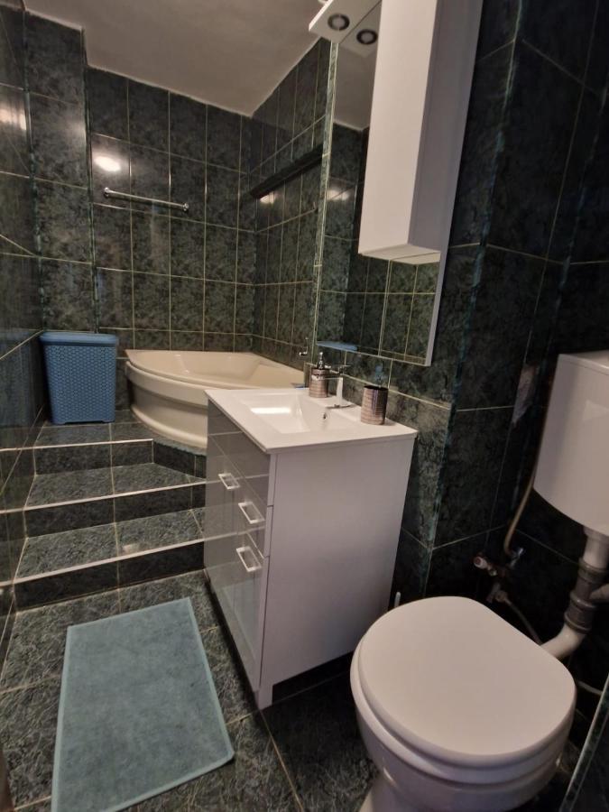 بوخارست Apartment Piata Muncii With A View المظهر الخارجي الصورة