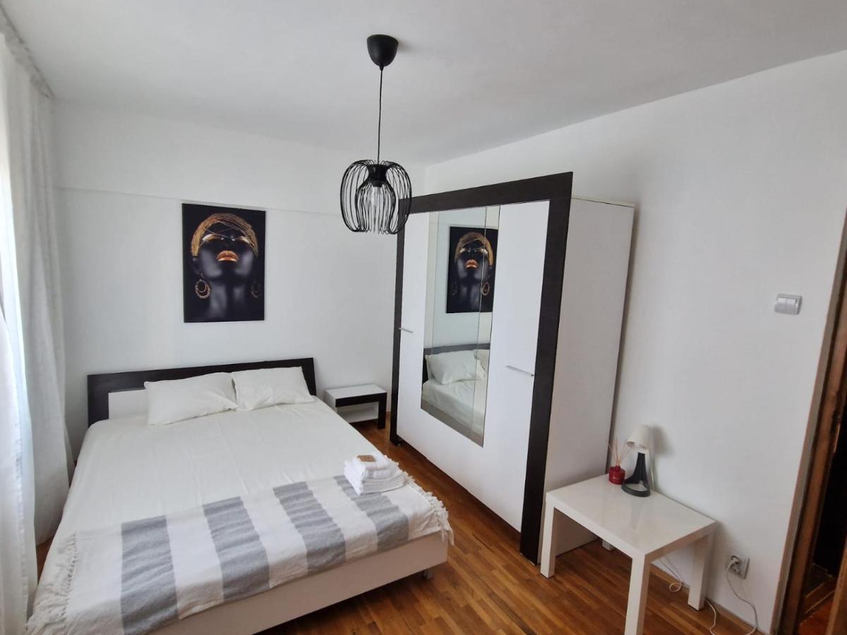 بوخارست Apartment Piata Muncii With A View المظهر الخارجي الصورة