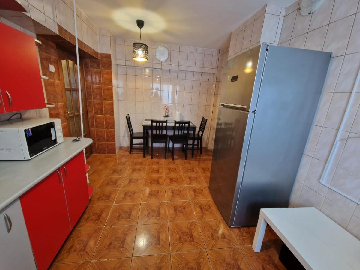 بوخارست Apartment Piata Muncii With A View المظهر الخارجي الصورة
